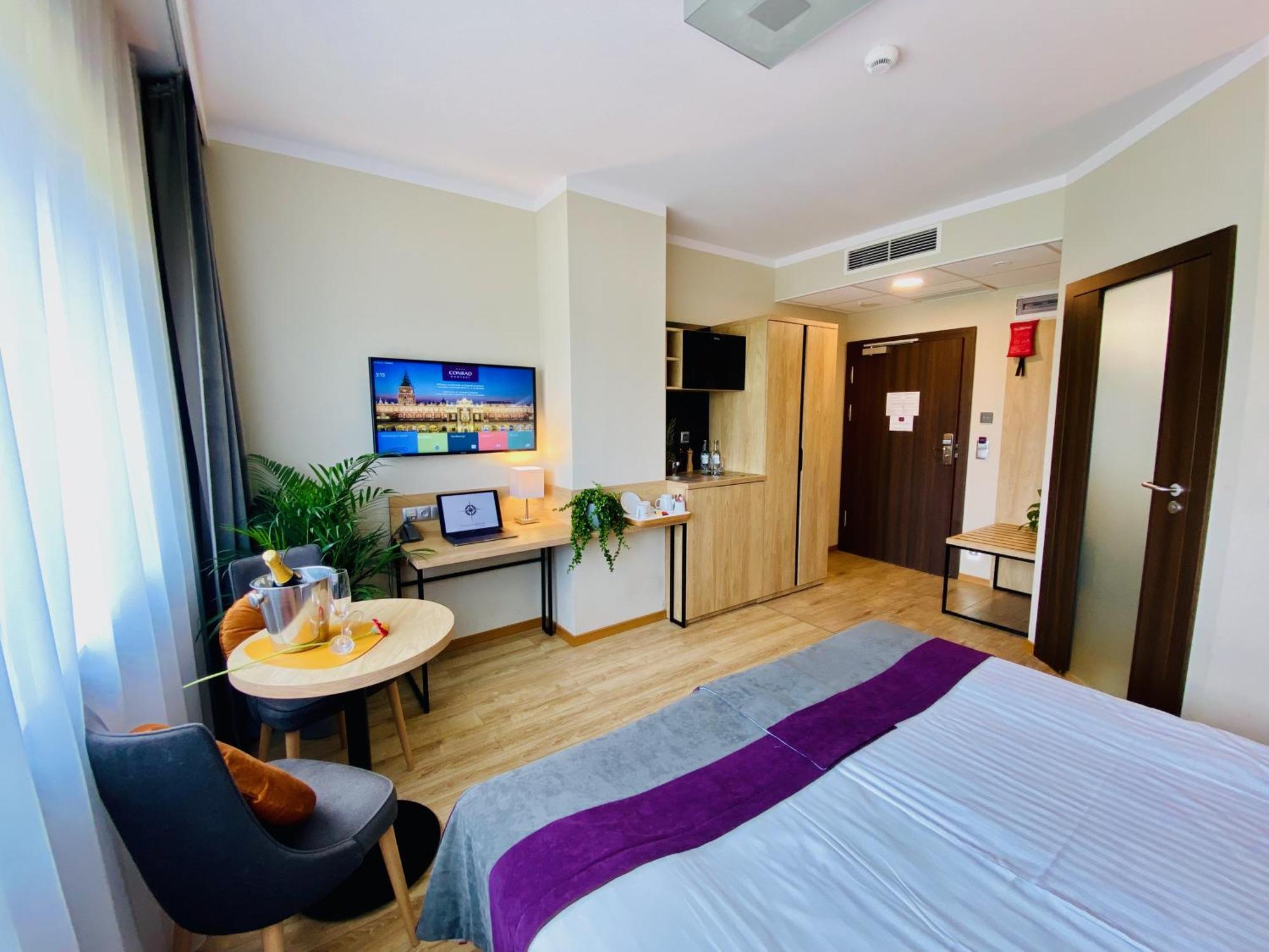 Conrad Comfort Hotel 4*